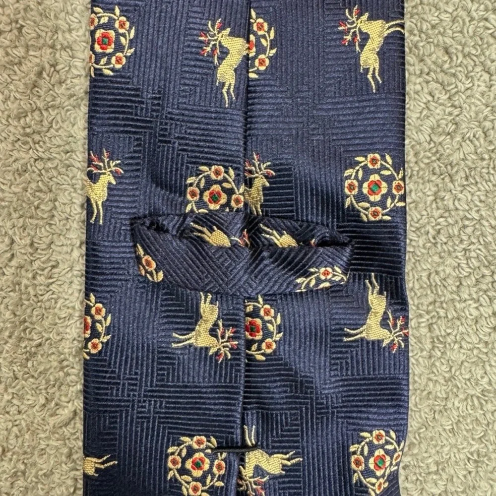 Banana Republic Mens Silk Tie Navy Blue Gold Stag Reindeer Floral Made in Italy